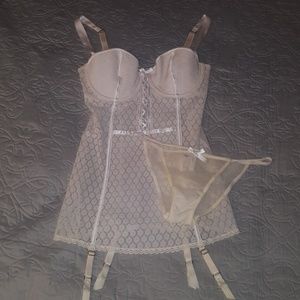 BNWOT Victoria's Secret Corset set